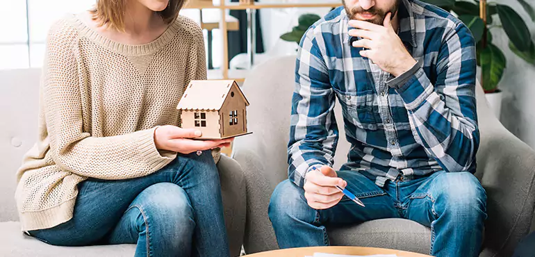 Why Sell Your House During Divorce in Knoxville, TN?